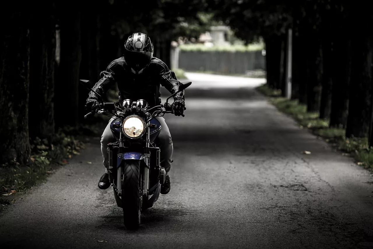 バイクツーリング時に着けたい機械式腕時計は3つのポイントで選ぶ ウォッチ買取応援団 有名店のロレックス買取相場を比較 店舗検索 バイクツーリング時に着けたい機械式腕時計は3つのポイントで選ぶ ウォッチ買取応援団 有名店のロレックス買取相場を比較 店舗検索